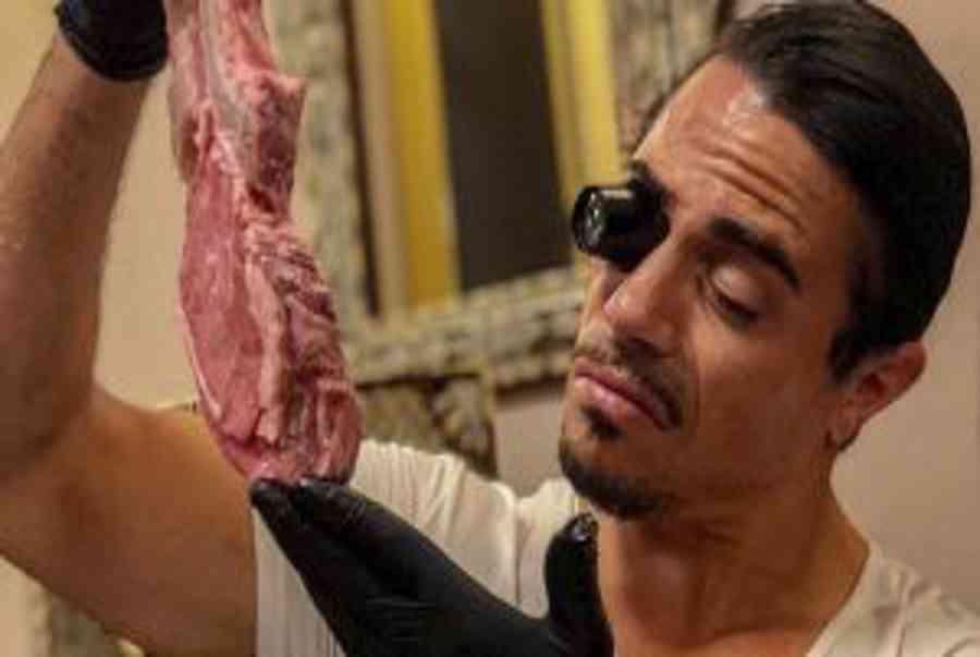 salt bae cat thit 300x169 1